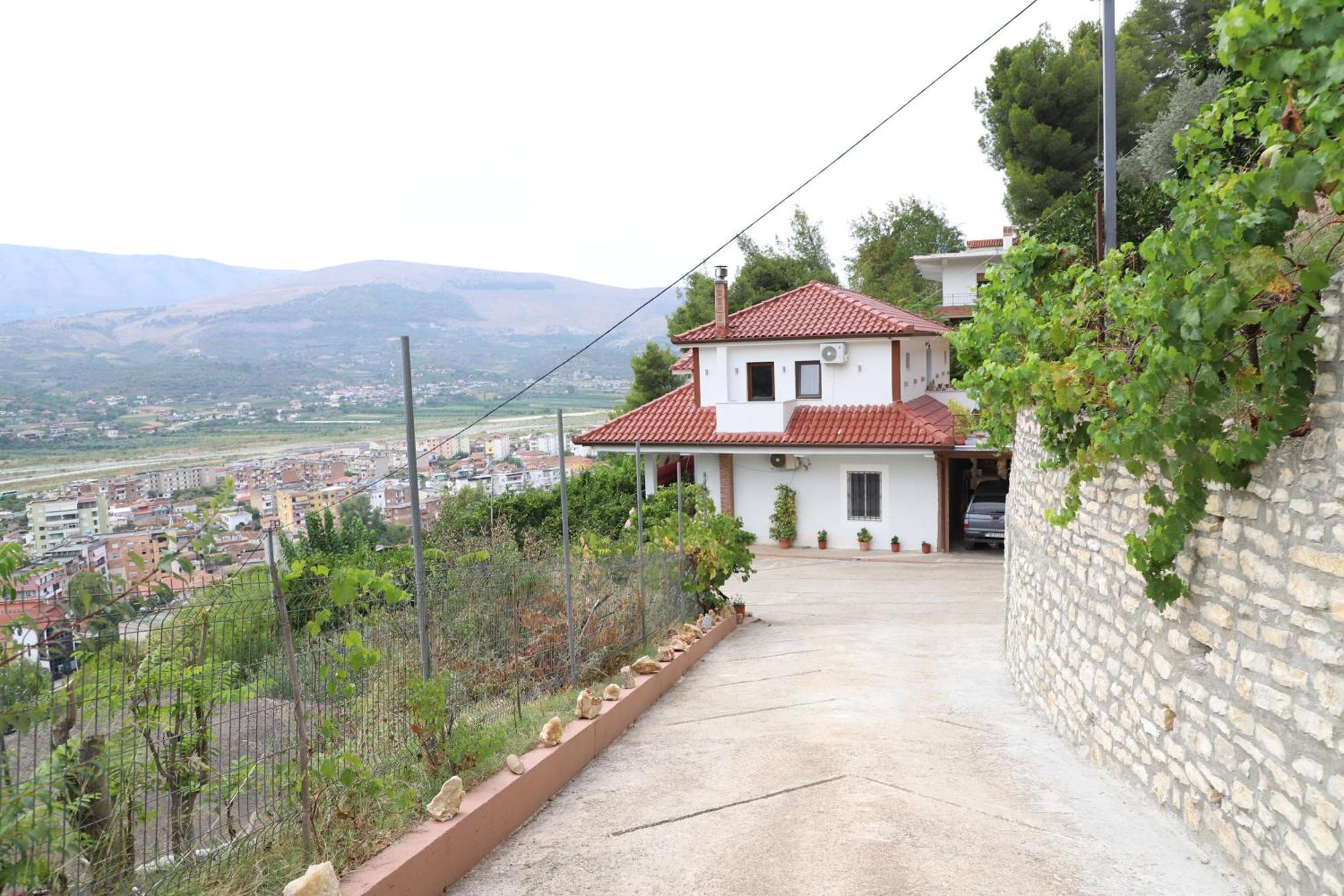 Vila Toska Berati Exterior foto